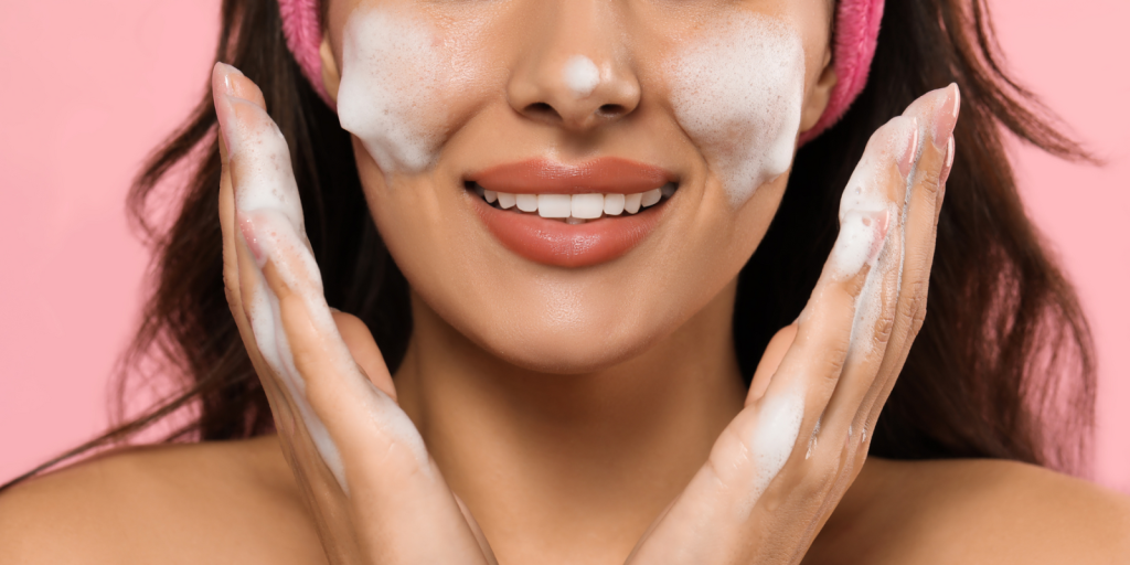 Σε τι βοηθαει ο καθαρισμός προσώπου;-Dr Koutsoukou Elina